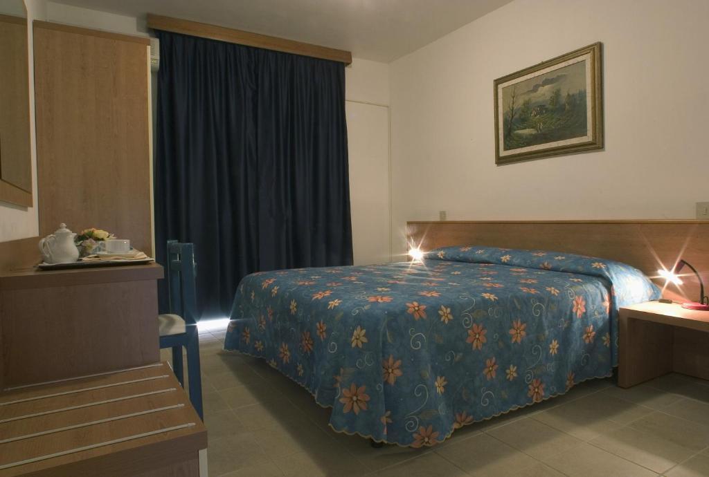 Hotel Santa Cruz Lignano Sabbiadoro Room photo